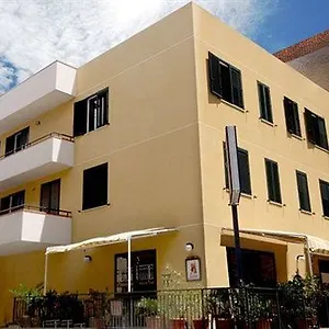 https://bb-nightday.taorminaitalyhotels.com